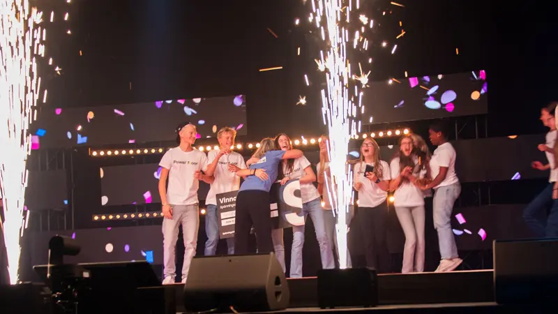 Den 22 november är det äntligen dags att kora vinnaren av årets Spänningssökare, tävlingen där högstadieelever tar sig an framtidens största energifrågor med kreativitet, mod och smarta idéer.